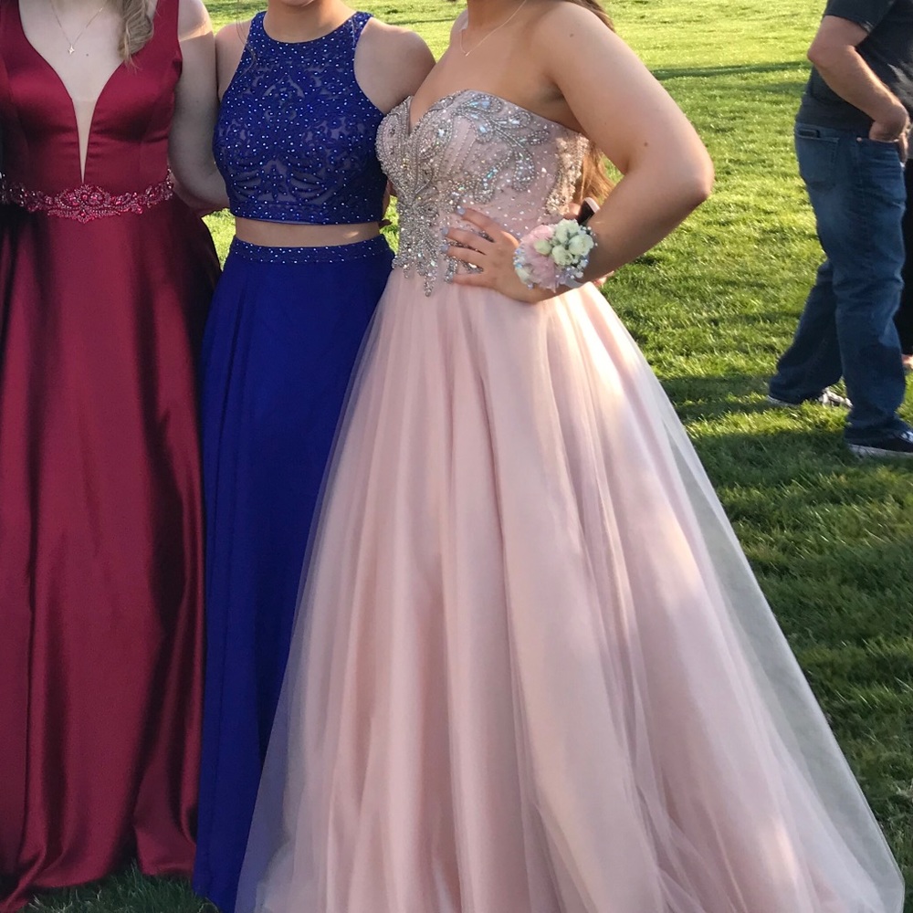 Prom dress